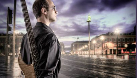 Ο ED FAR live στο Γυάλινο Up Stage