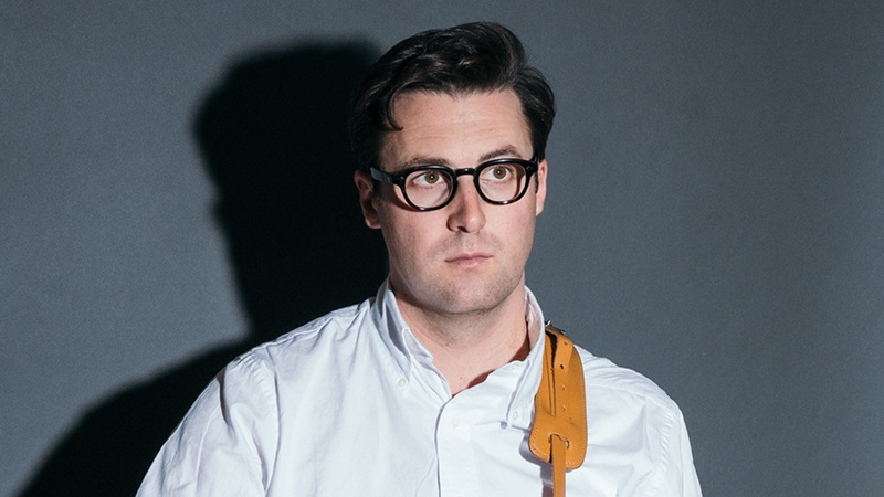 Ο Nick Waterhouse στο στούντιο του Kosmos 93.6