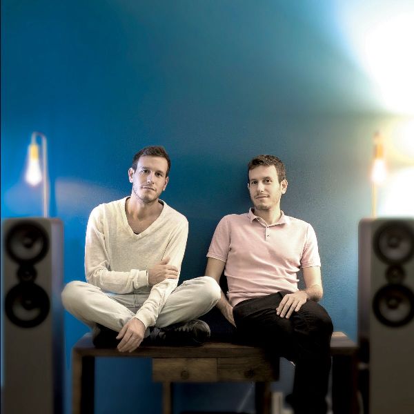 Ο Μιχάλης και ο Παντελής Καλογεράκης στο Faust