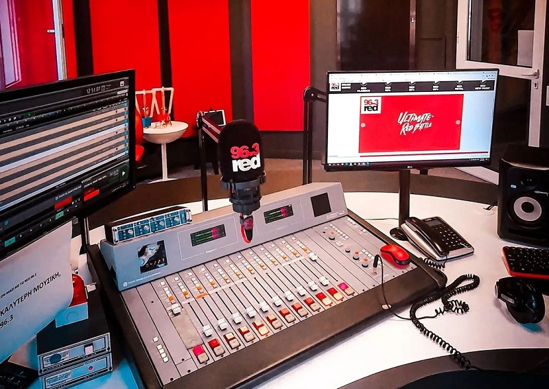 Πρώτος στο σύνολο ο ΣΚΑΪ 100.3, μεγάλοι χαμένοι ο Red 96.3 και ο Rock FM 96.9