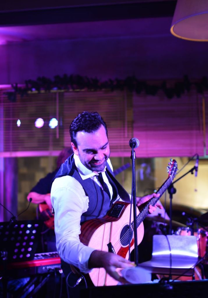 Ο Δώρος Δημοσθένους στο Half Note 