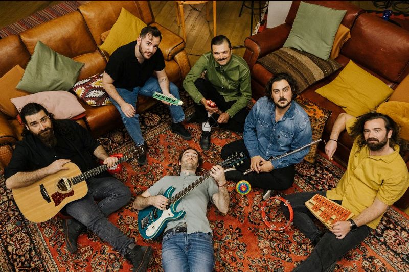 Οι Μουσικοί του Κουτιού στο Cub του Σταυρού του Νότου 