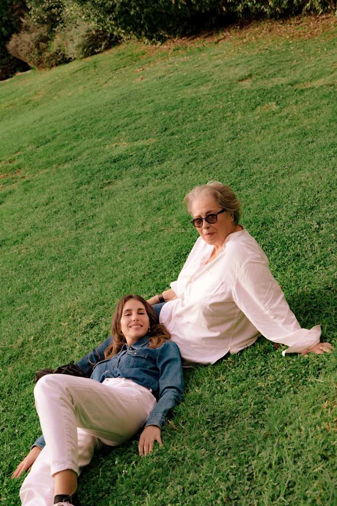 Η Δήμητρα Γαλάνη και η Παυλίνα Βουλγαράκη στο Κηποθέατρο Παπάγου