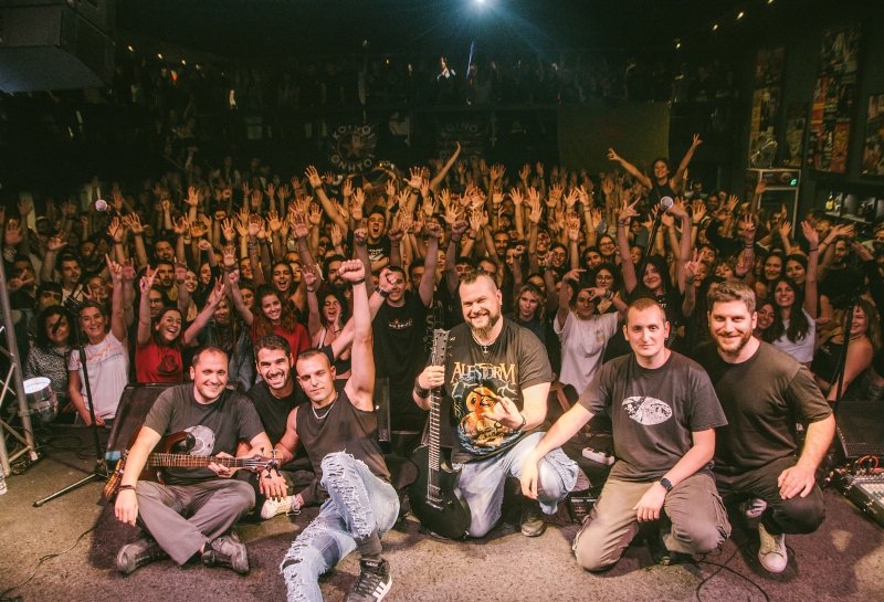 Οι Κοινοί Θνητοί στο Θέατρο Βράχων