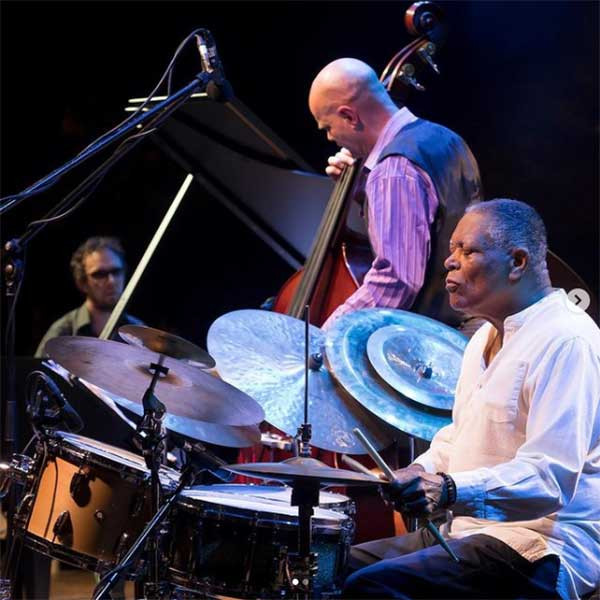 Το jazz σεξτέτο του Toris Teepe στο Half Note