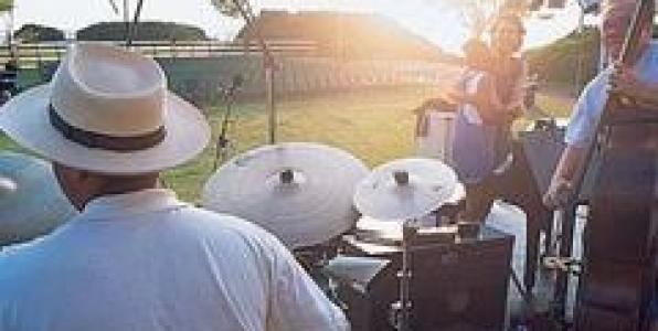KOSMOS FESTIVAL! ΚΑΙ ΟΙ ΣΥΜΒΑΣΙΟΥΧΟΙ ΤΗΣ ΕΡΤ...