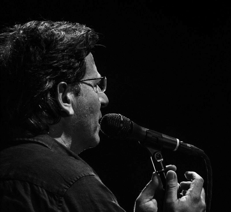 Το πρόγραμμα συναυλιών του Θανάση Παπακωνσταντίνου 