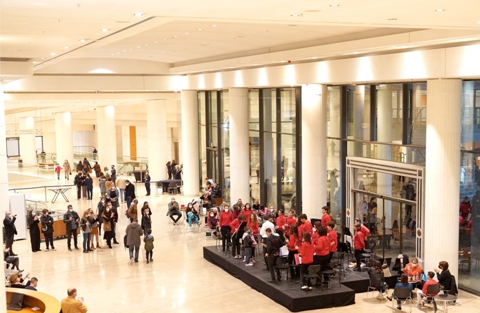 Χριστούγεννα στο Μέγαρο 