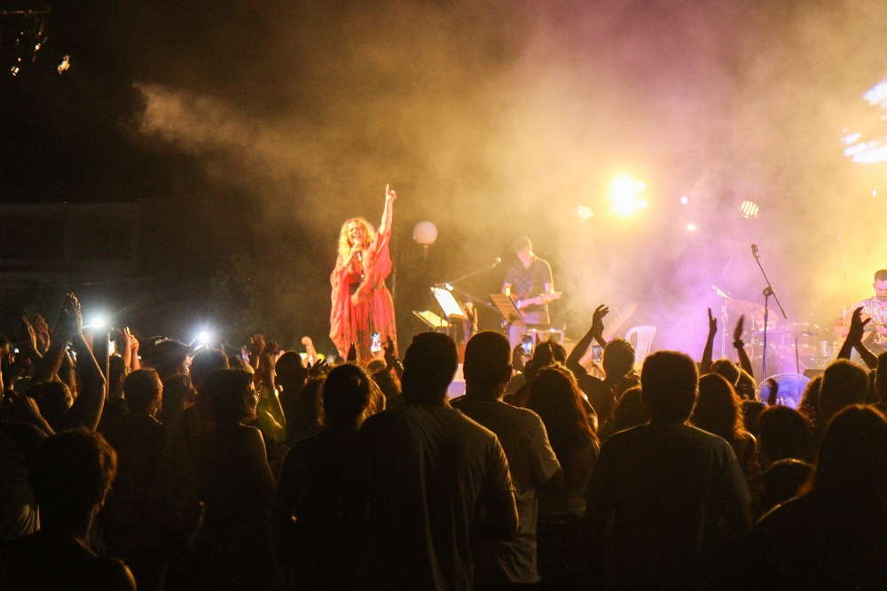 Η Ελένη Τσαλιγοπούλου στις Ροβιές