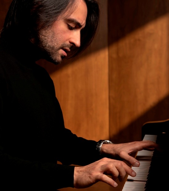  «Nosferatu» με τον Μάνο Κιτσικόπουλ στον Κήπο του Μεγάρου