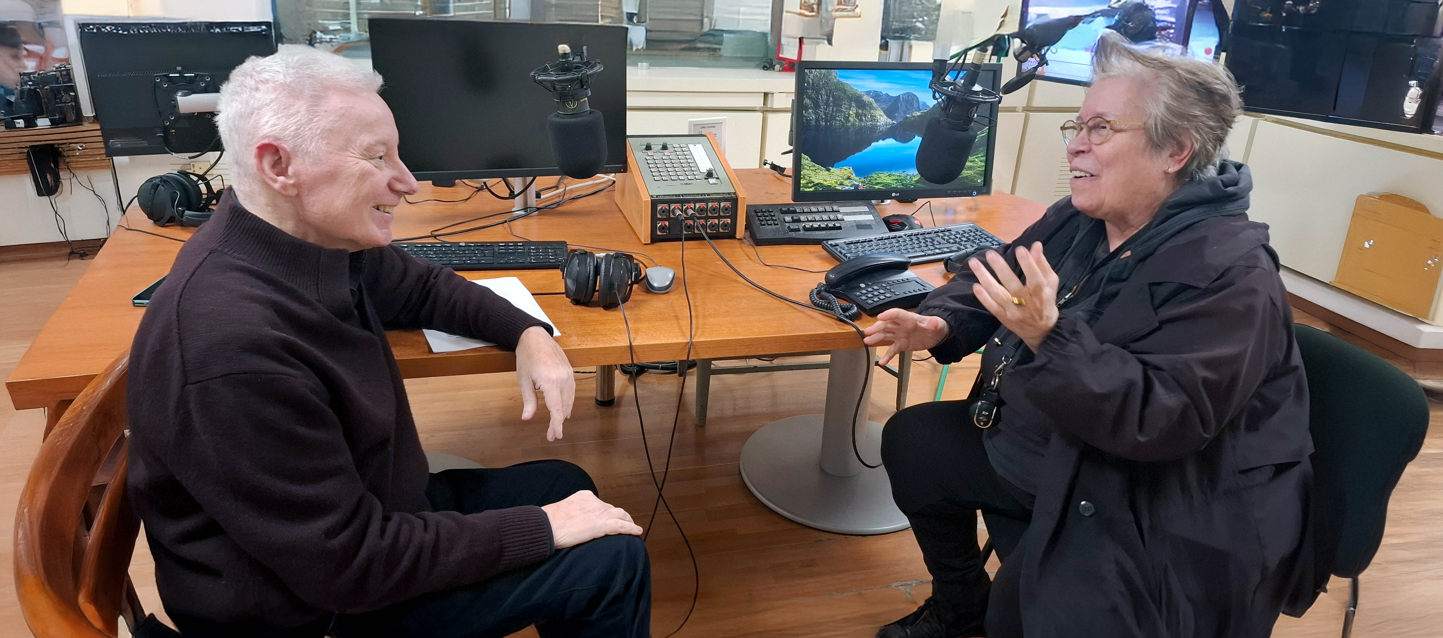 Συνέντευξη Δήμητρας Γαλάνη στο Δεύτερο Πρόγραμμα, άχαστο