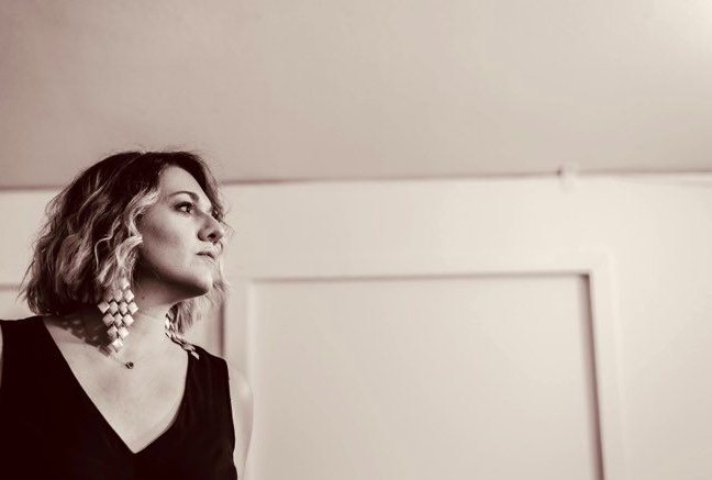 «Αύριο»: Νέο τραγούδι από την Ασπασία Στρατηγού 