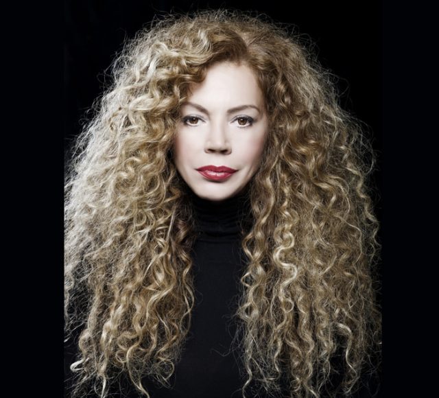 Η Ελένη Δήμου τραγουδά Γιάννη Σπανό