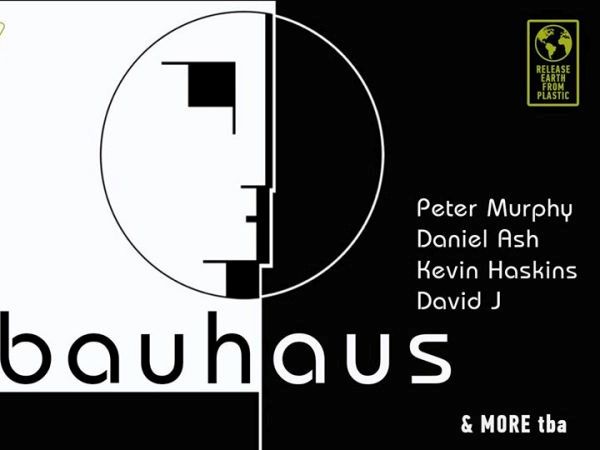  Οι Bauhaus είναι ξανά εδώ και το λένε: Undead, undead, undead…