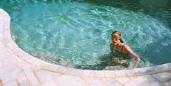 Ο ΠΟΡΤΟΣΑΛΤΕ ΧΑΝΕΙ ΕΝΑ ΠΕΔΙΟΝ ΔΟΞΗΣ ΛΑΜΠΡΟ