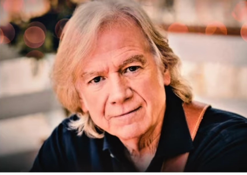 Dave Evans, Justin Hayward και Maggie Reilly στο Ηρώδειο