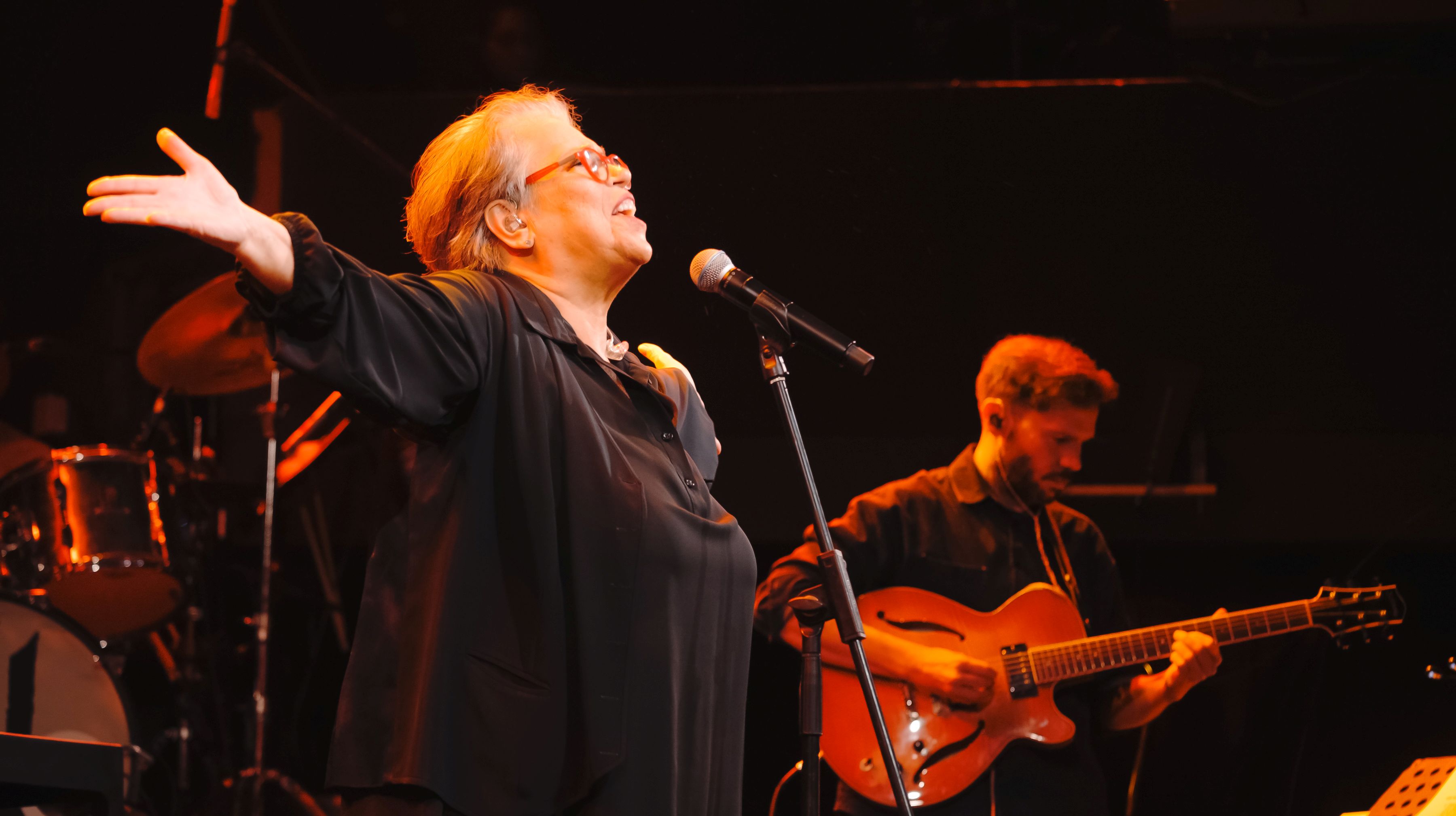 Μία stoner και indie Δήμητρα Γαλάνη στο VOX