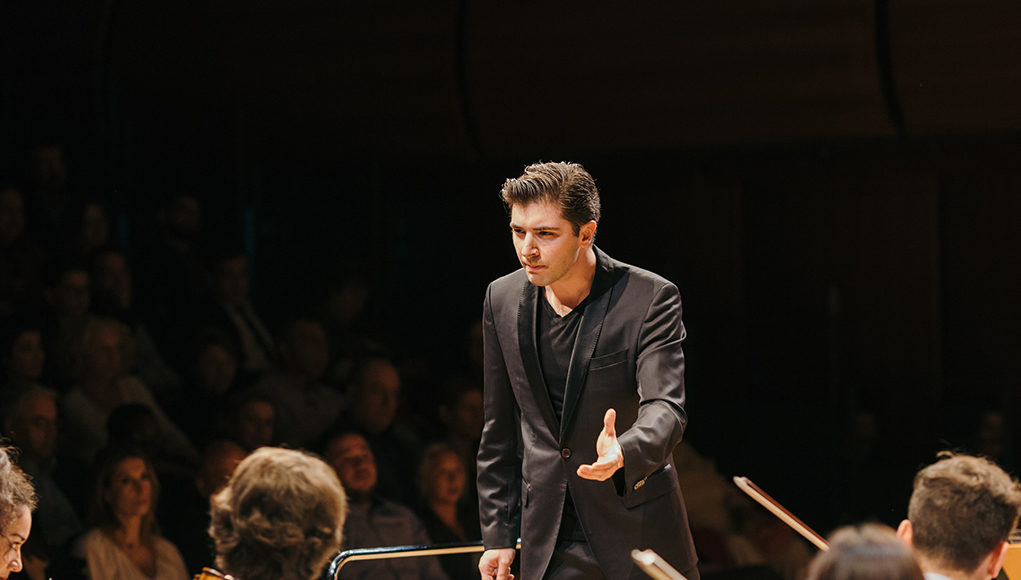 Η Ελληνική Συμφωνική Ορχήστρα Νέων στην κεντρική σκηνή της Λυρικής