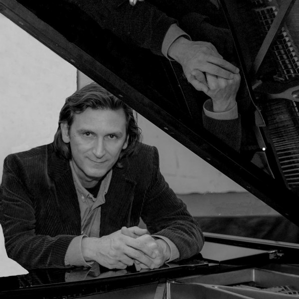 Ρεμπέτικο με συμφωνικό ήχο