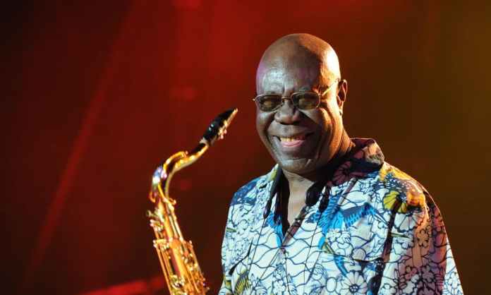 Πέθανε από κορωνοϊό ο Manu Dibango