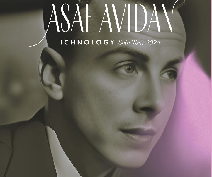 Ο Asaf Avidan στο θέατρο του Λυκαβηττού