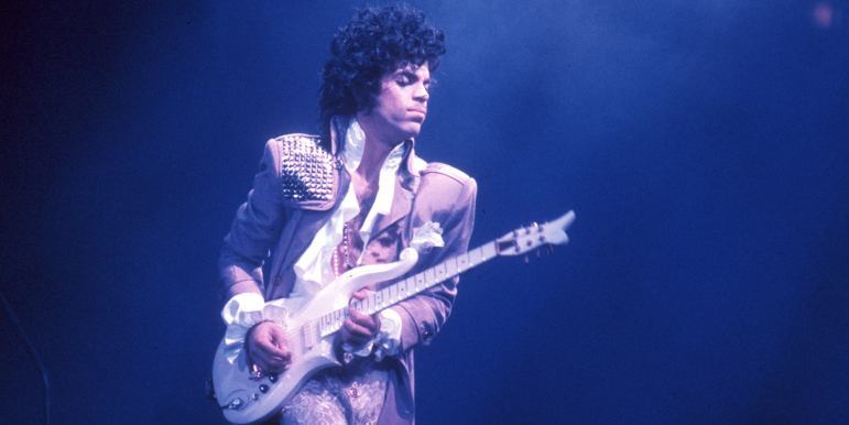 Έρχεται τον Ιούλιο ακυκλοφόρητος δίσκος του Prince