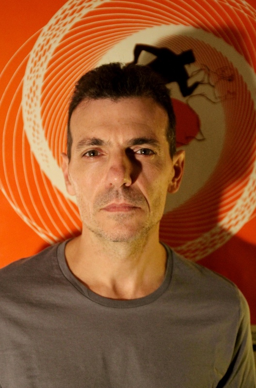 Ο Μανώλης Φάμελλος στο Gazarte Roof Stage  