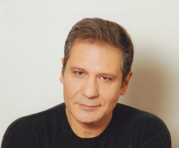 Ο Μιχάλης Δημητριάδης στο Χαμάμ