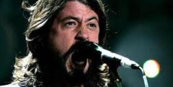 DAVE GROHL: ΤΟ ΡΟΚ ΔΕΝ ΘΑ ΠΕΘΑΝΕΙ ΠΟΤΕ
