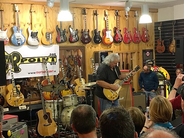 Ο πρώην κιθαρίστας των Whitesnake, Bernie Marsden, πέθανε στα 72 του χρόνια