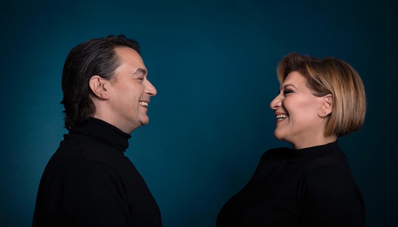 Γιάννης Κότσιρας και Γιώτα Νέγκα στο Anodos Live Stage