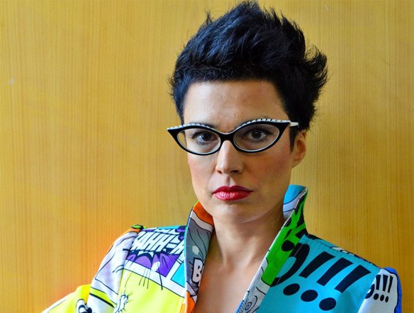 «Υποκοριστικά»: Το νέο τραγούδι της Ευσταθίας