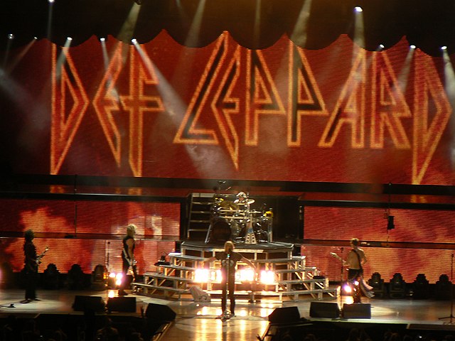 Οι Def Leppard αποκάλυψαν άγνωστα τραγούδια από το ντεμπούτο άλμπουμ τους