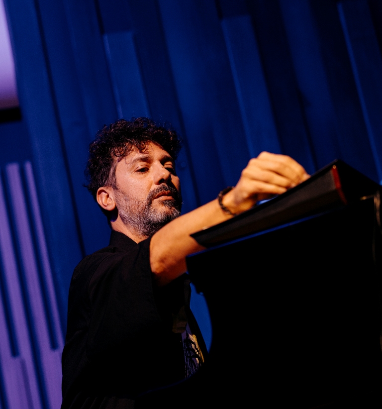 Γενέθλια για τον Στάθη Άννινο στο Half Note