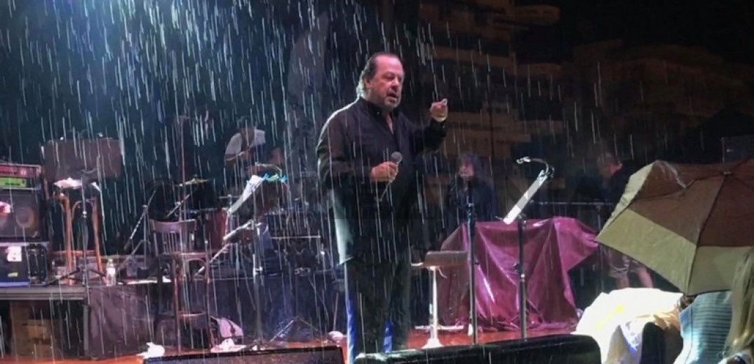 Επικός διάλογος Γιάννη Πάριου με δήμαρχο για διακοπή συναυλίας