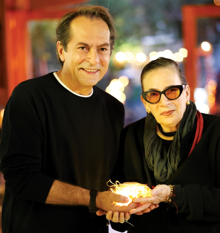 «Βράδυ στην Αθήνα» της Λίνας Νικολακοπούλου και του Παρασκευά Καρασούλου