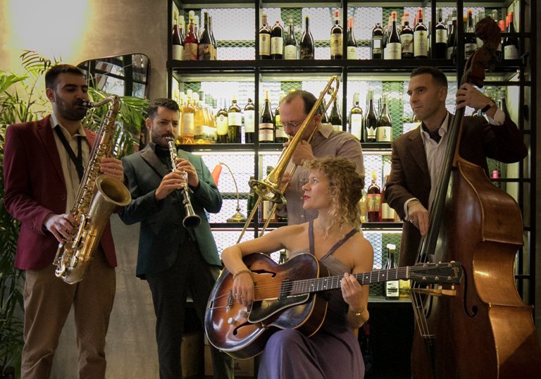 Jeepers Creepers Band: Η αυθεντική swing εμπειρία επιστρέφει στη σκηνή του Half Note 