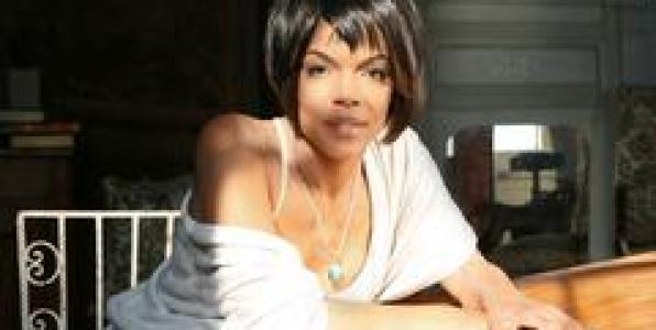 ΚΕΡΔΙΣΤΕ ΠΡΟΣΚΛΗΣΕΙΣ ΓΙΑ ΤΗΝ NNENNA FREELON