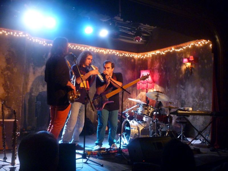 Οι Human Touch στο Jazzét Café