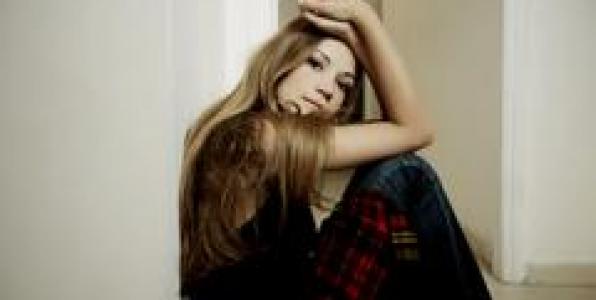 ΙΩΑΝΝΑ ΠΑΠΠΑ: ΤΟ ΤΡΑΓΟΥΔΙ ΚΑΙ ΤΟ ΘΕΑΤΡΟ ΕΙΝΑΙ ΠΟΛΥ ΣΧΕΤΙΚΑ ΜΕΤΑΞΥ ΤΟΥΣ