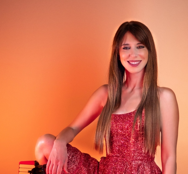 Η Μιρέλα Πάχου στο Σταυρό του Νότου Plus