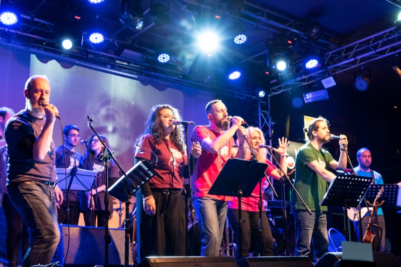 «Τα Πέρα Πλάσματα» έγιναν τριών ετών και το γιορτάζουν