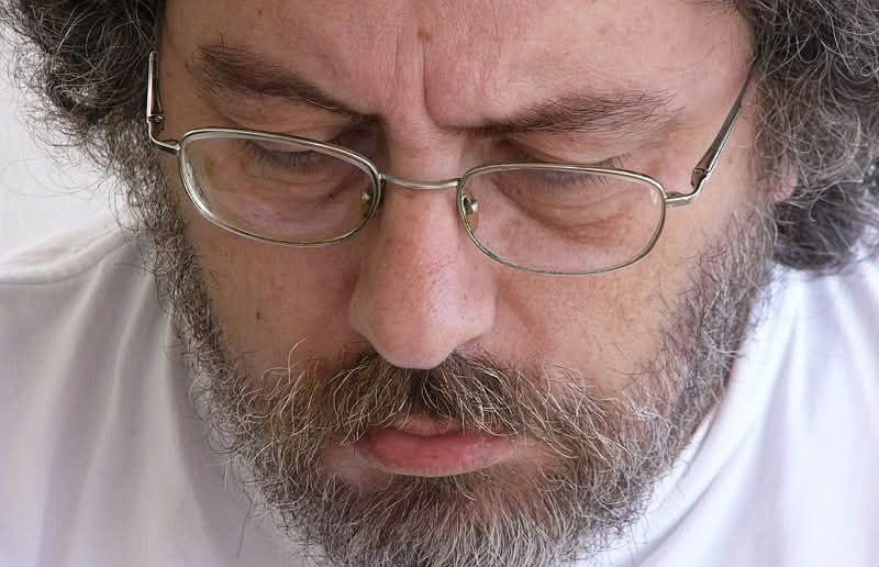 Ο Γιώργος Χαρωνίτης επιλέγει 100 σπουδαίους δίσκους της τζαζ