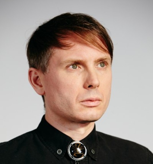 Ο Alex Kapranos στο Ίδρυμα Σταύρος Νιάρχος