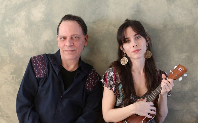 «In The Right Place»: Το πρώτο album των MONOGRAM X