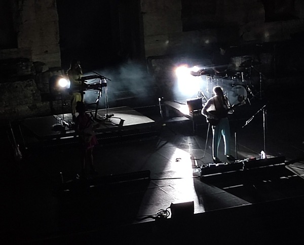 Είδαμε τον Asaf Avidan στο Ηρώδειο