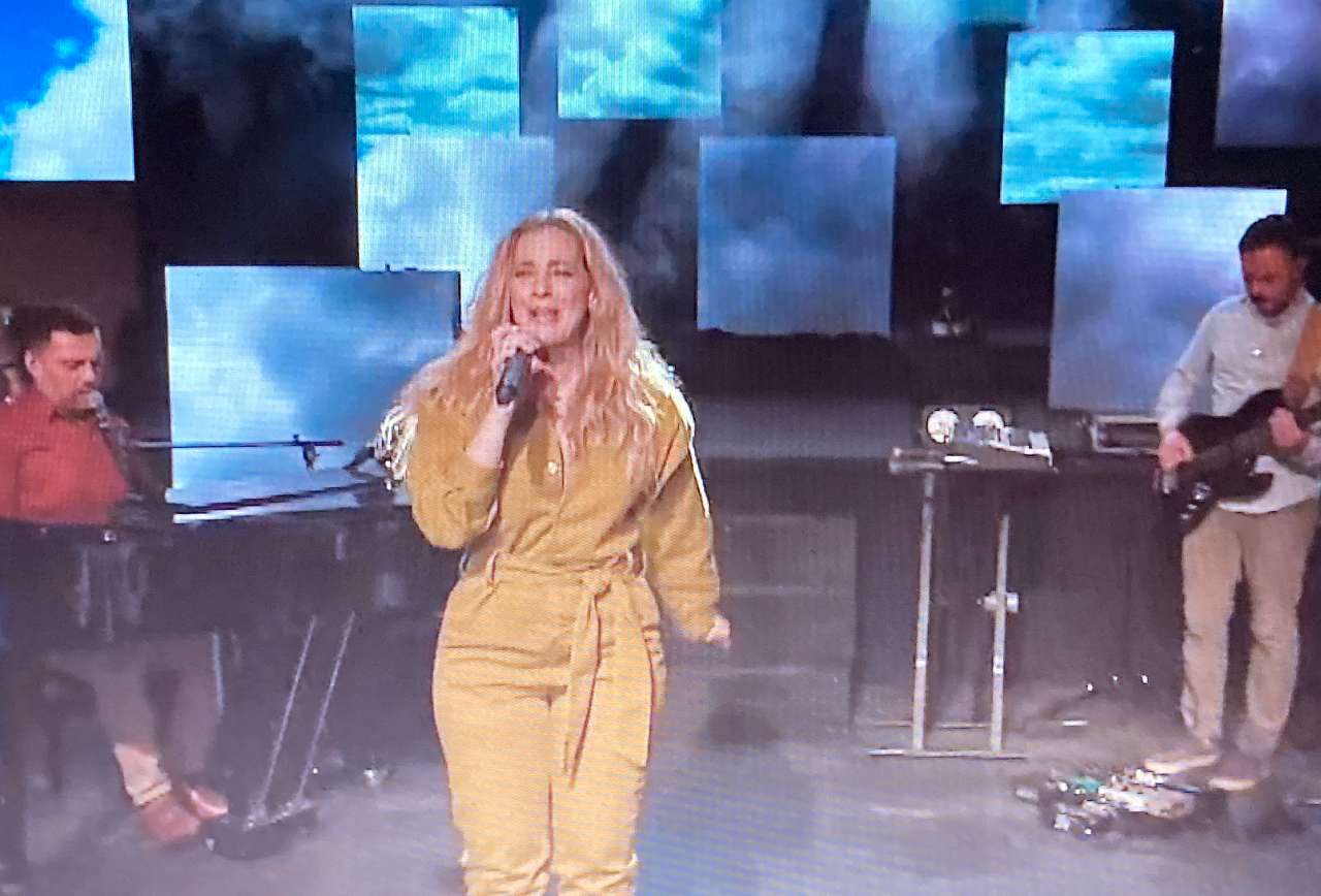 Είδα (από το σπίτι) το live της Νατάσας Μποφίλιου