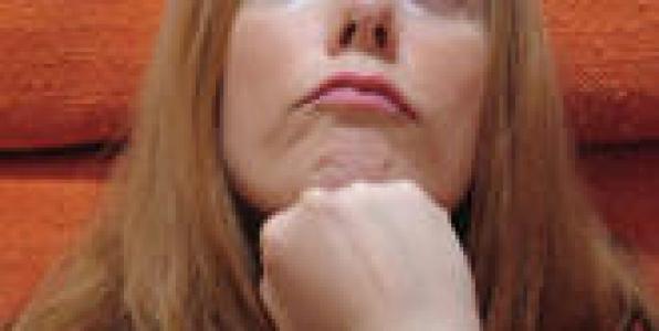 ΜΙΚΑΕΛΑ ΘΕΟΦΙΛΟΥ: «ΚΛΕΙΝΟΥΜΕ ΠΕΡΙΠΑΙΚΤΙΚΑ ΤΟ ΜΑΤΙ ΣΤΑ ΑΡΝΗΤΙΚΑ»