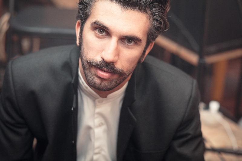 Ο Θεμιστοκλής Καρποδίνης ερμηνεύει Καββαδία