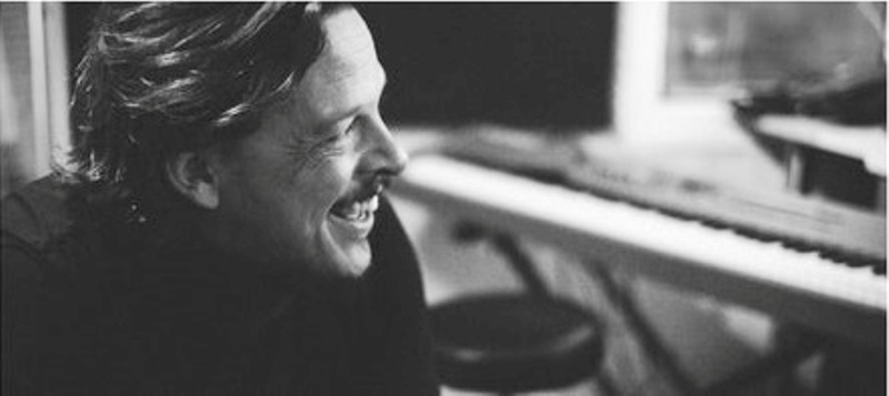 Christian Ronig: «Πειραγμένα» ρεμπέτικα και λαϊκά από έναν λάτρη